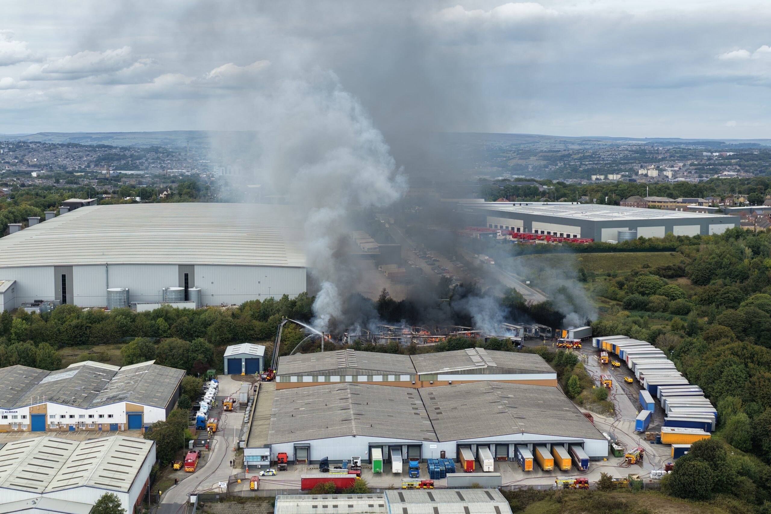 🔥 Huge Fire at Euroway Trading Estate, Bradford – 4K Drone Footage